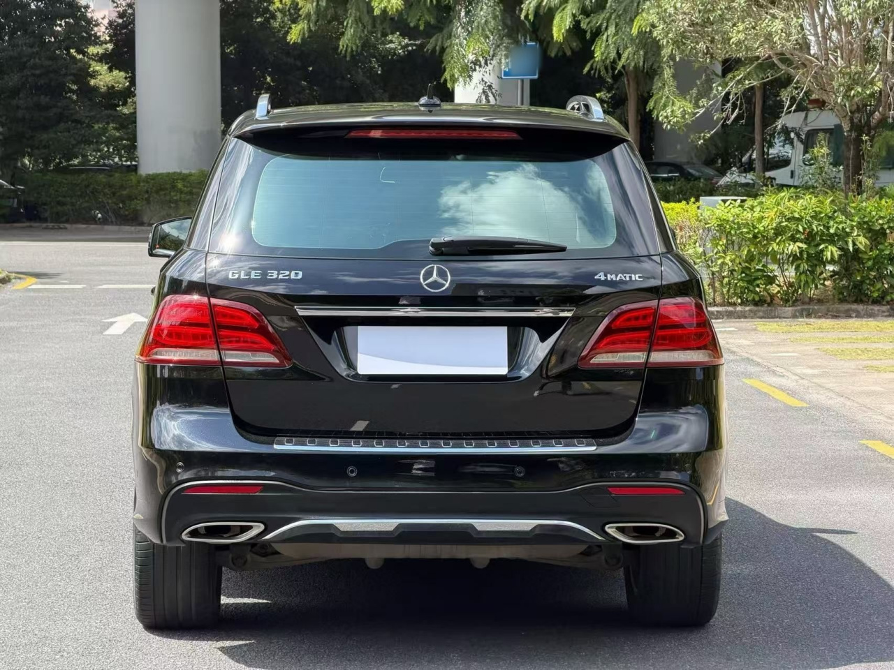 GLE Imported 2016 GLE 320 4MATIC Dynamic photo 5