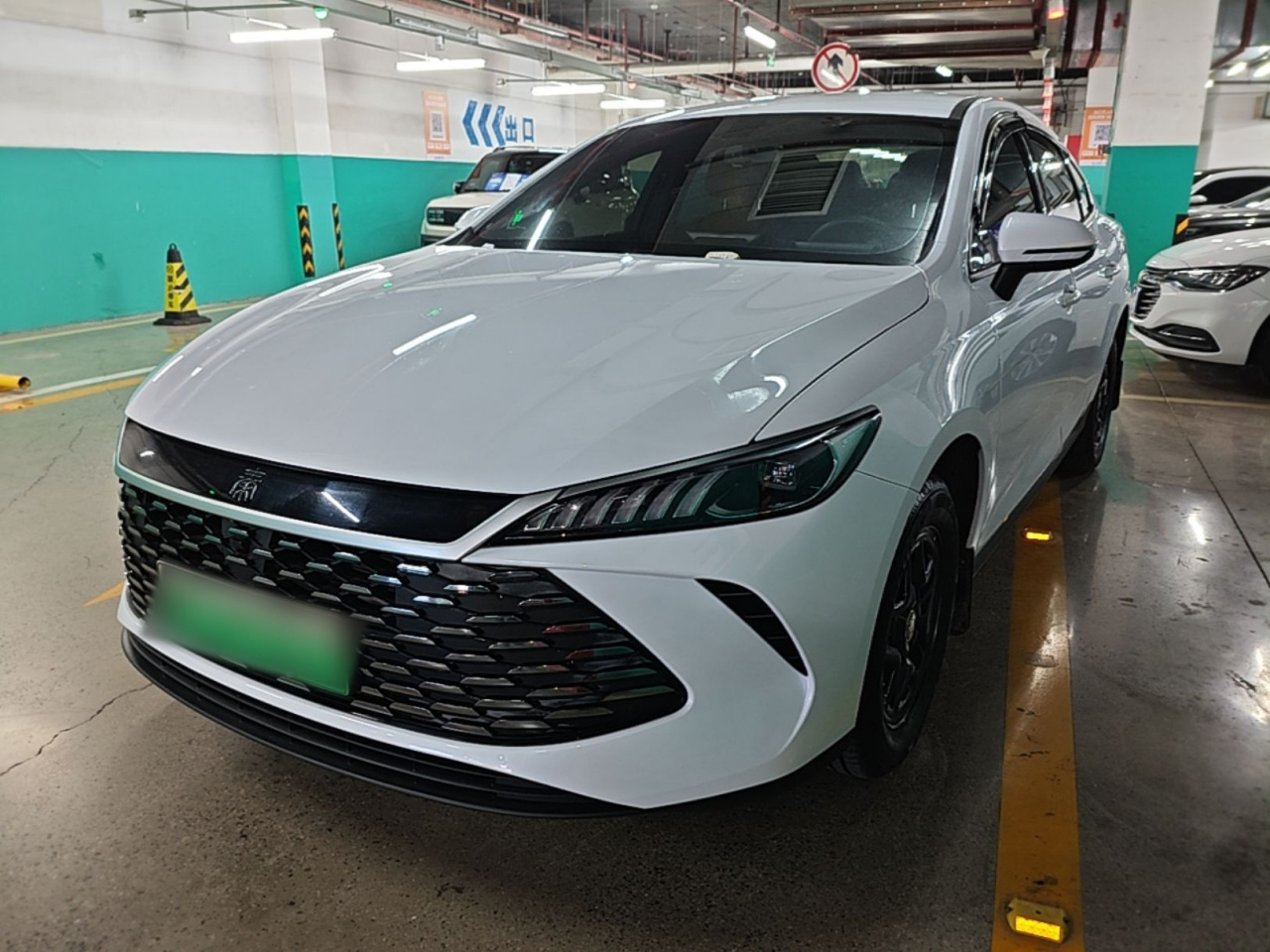 Qin PLUS 2025 DM-i ADAS 128KM Progressive