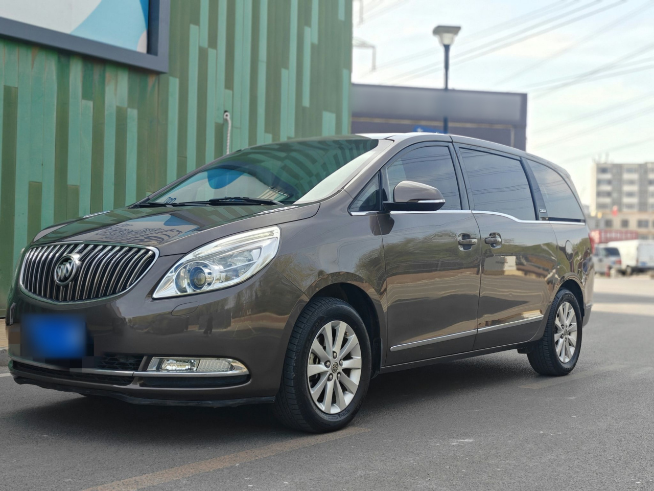 GL8 2015 2.4L Luxury Business Exclusive photo 4