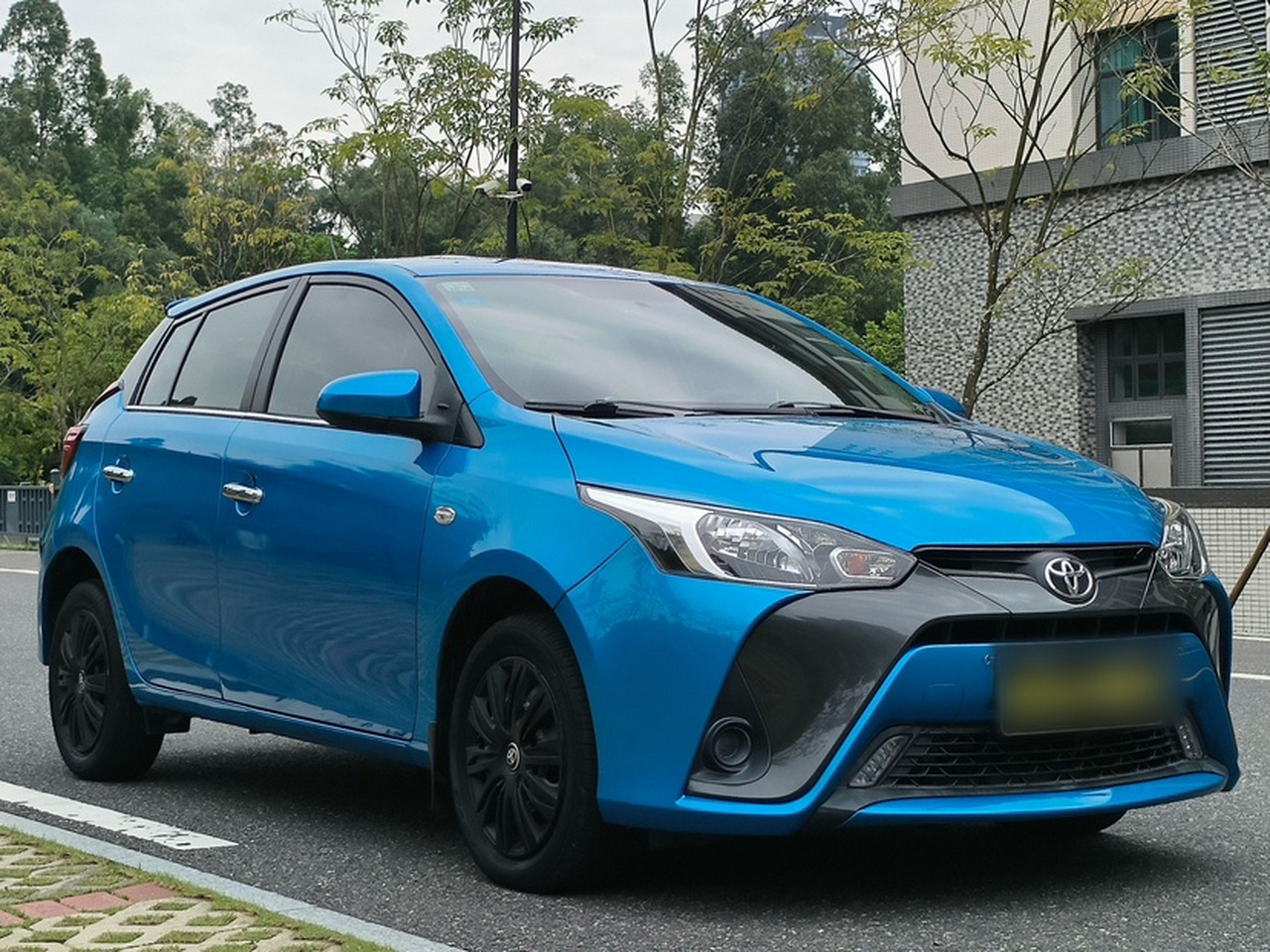 YARiS L 2016 Facelift 1.5E CVT photo 2