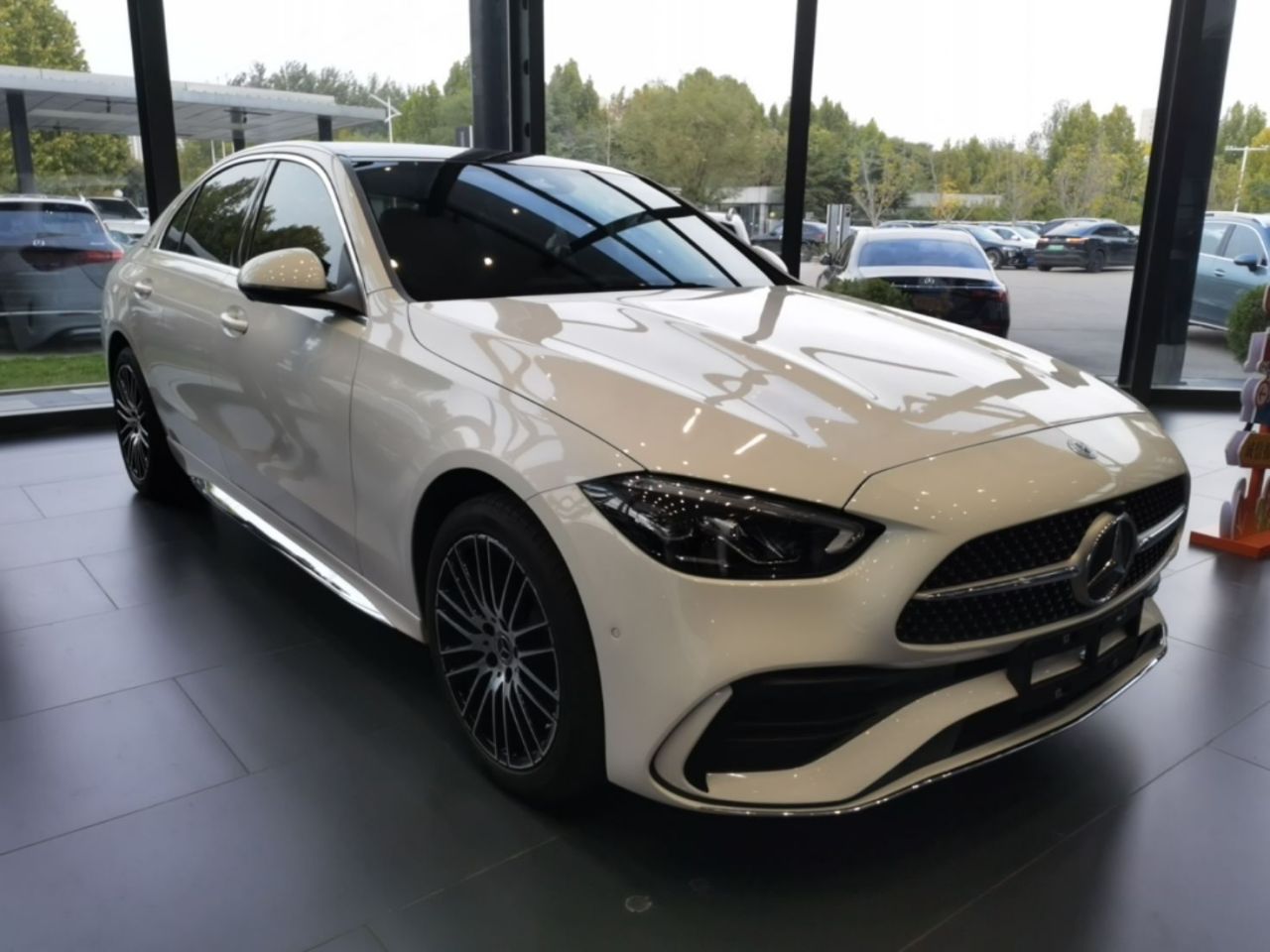 C-Class 2023 Facelift C 260 L Sport photo 3