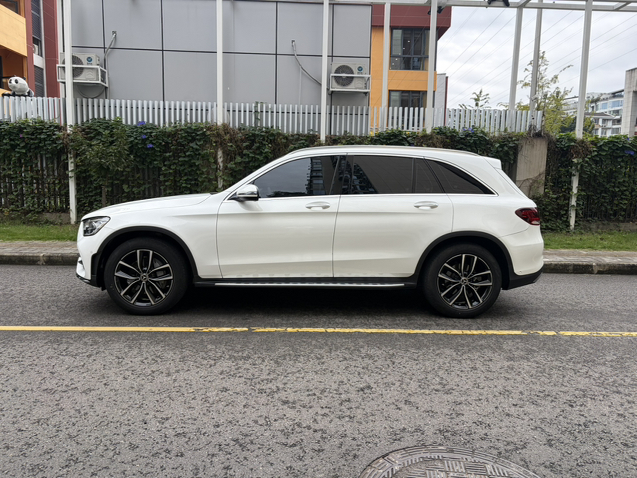 GLC 2021 GLC 300 L 4MATIC Dynamic photo 3
