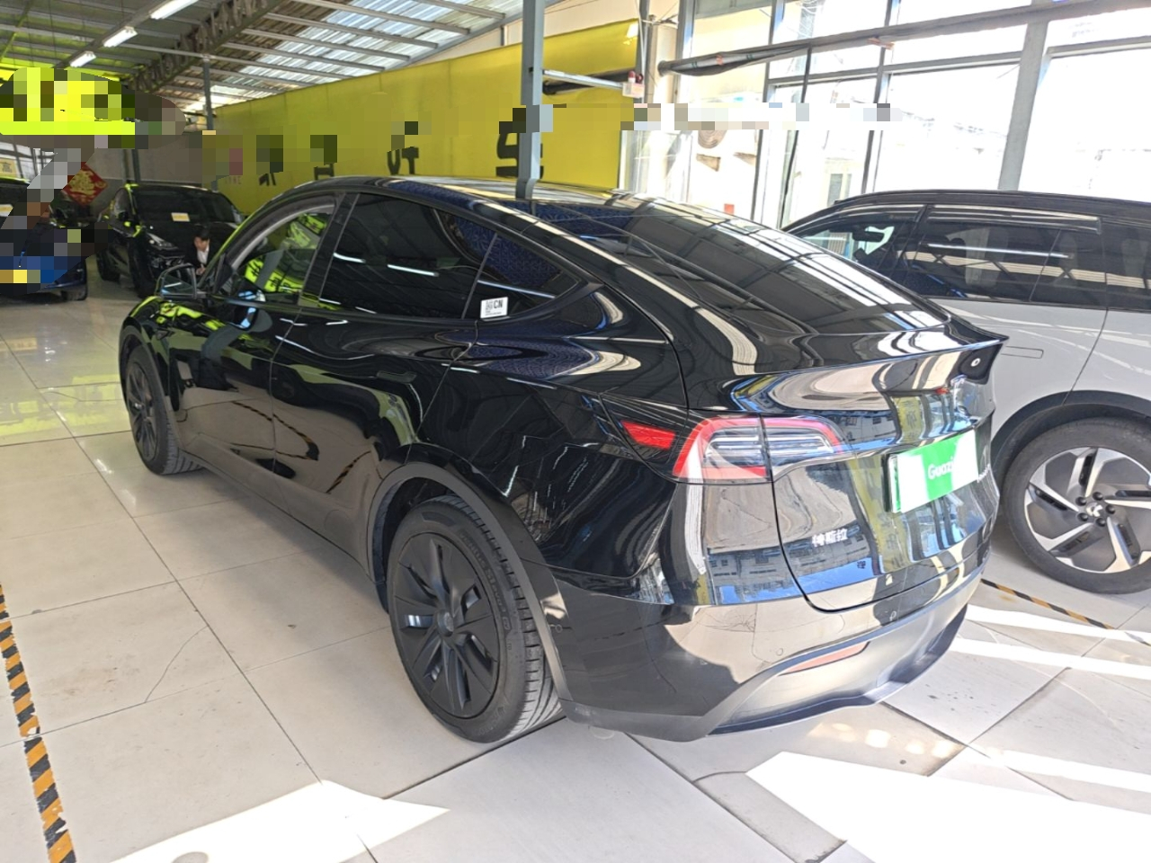 Model Y 2021 Standard Range RWD photo 4