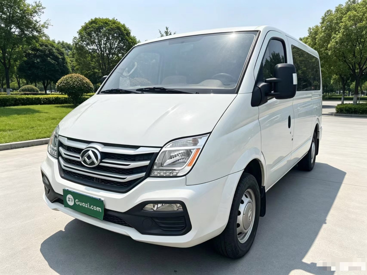 MAXUS V80 2024 Value 6MT Short Wheelbase 127Ps 5/6-Seater