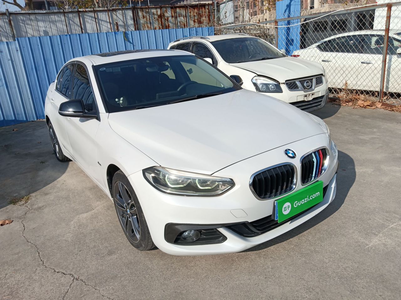 1 Series 2018 118i Sport photo 3
