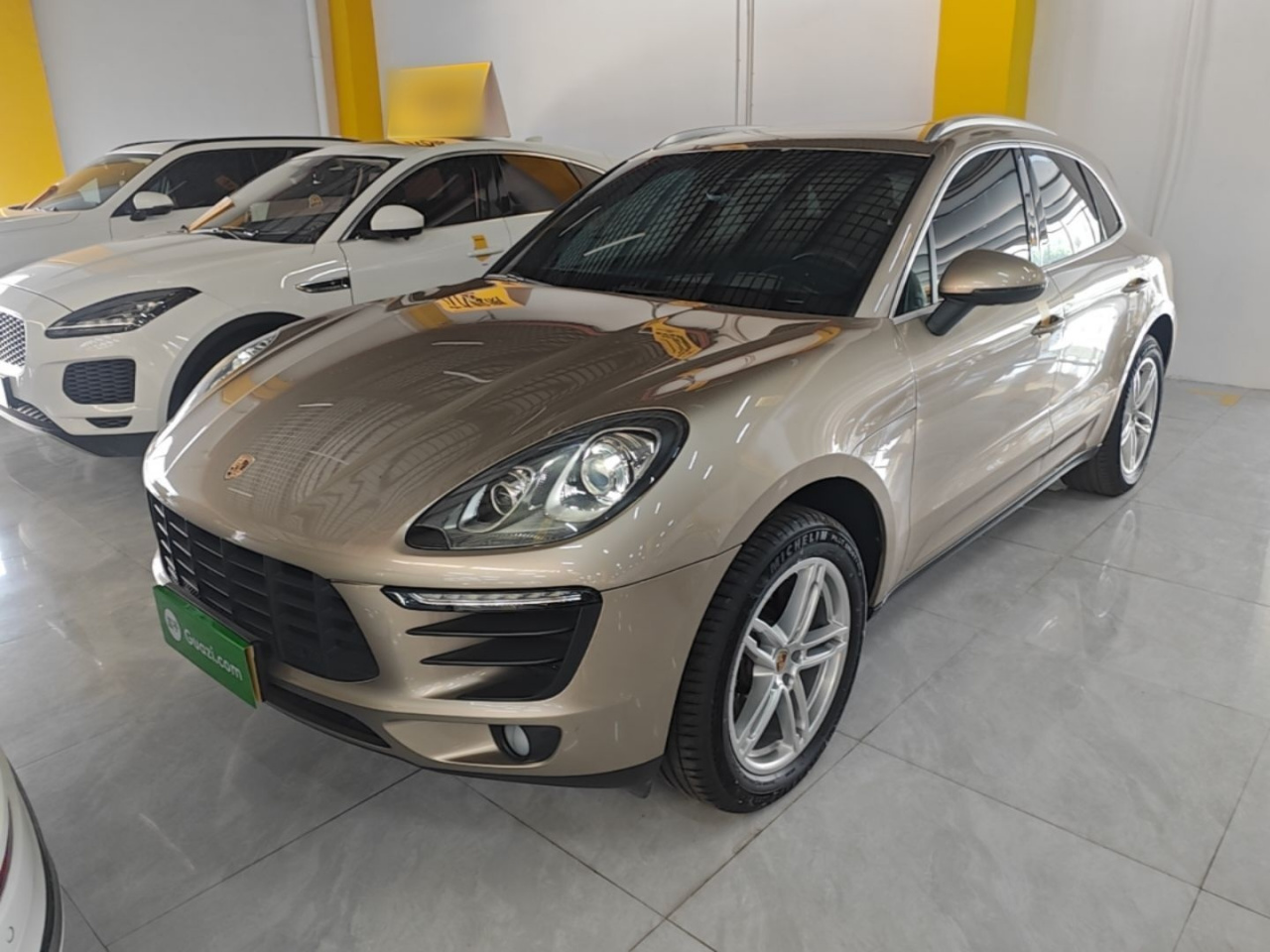 2014 Macan 2.0T