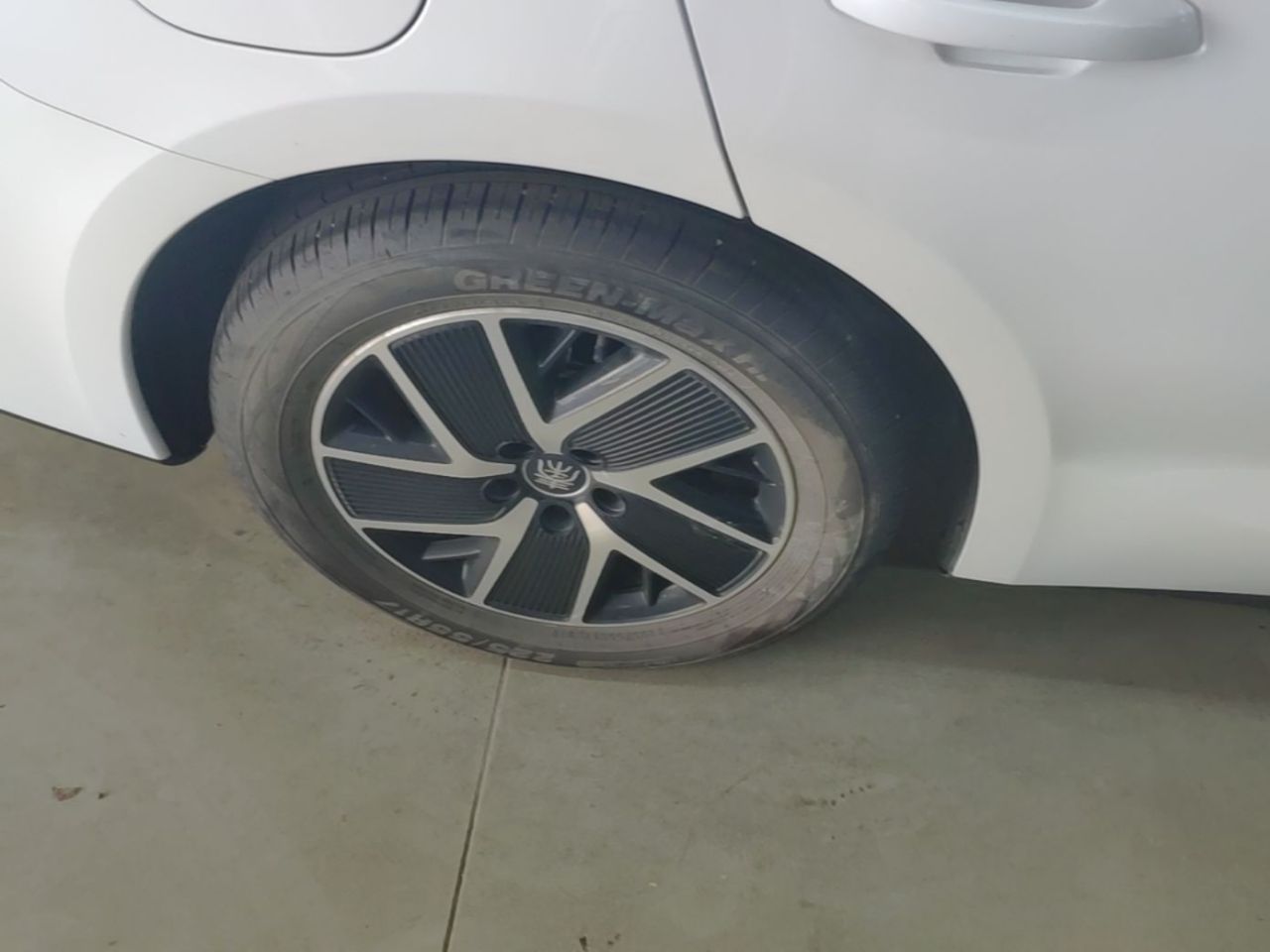Qin L 2025 DM-i ADAS 120KM photo 3