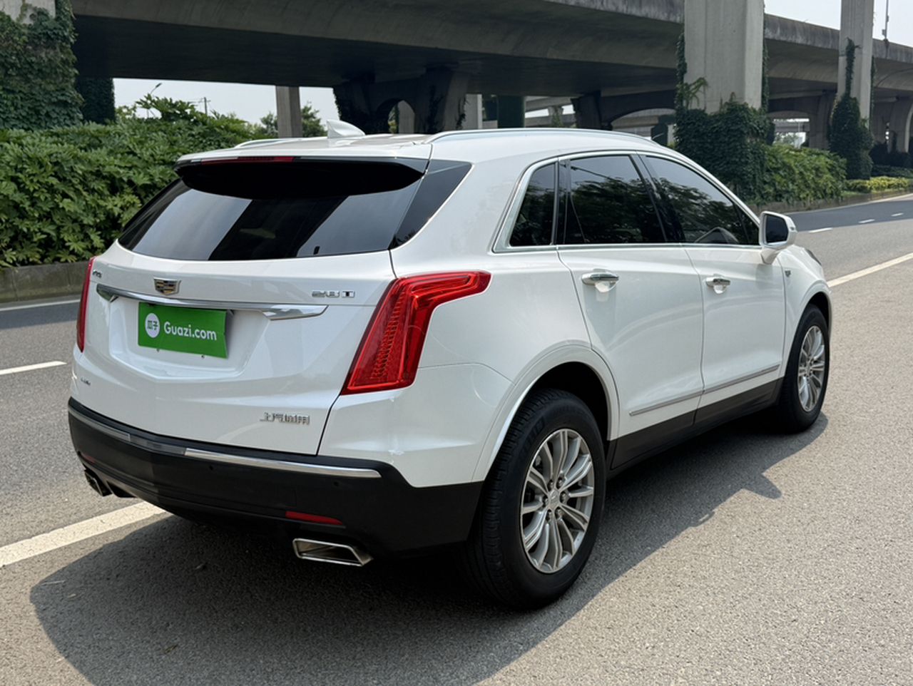 XT5 2017 28T AWD Luxury photo 3