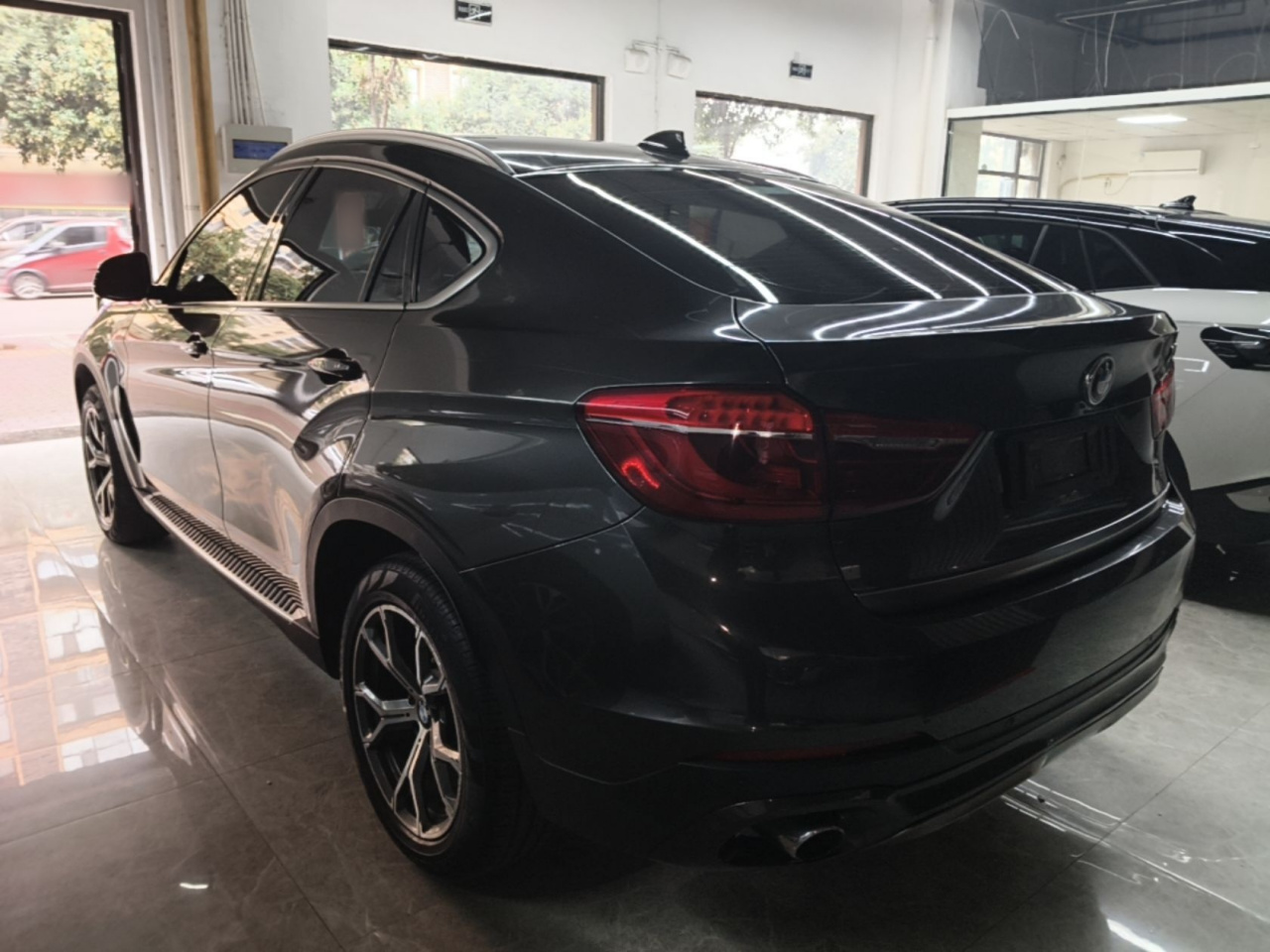 X6 2018 xDrive28i photo 4
