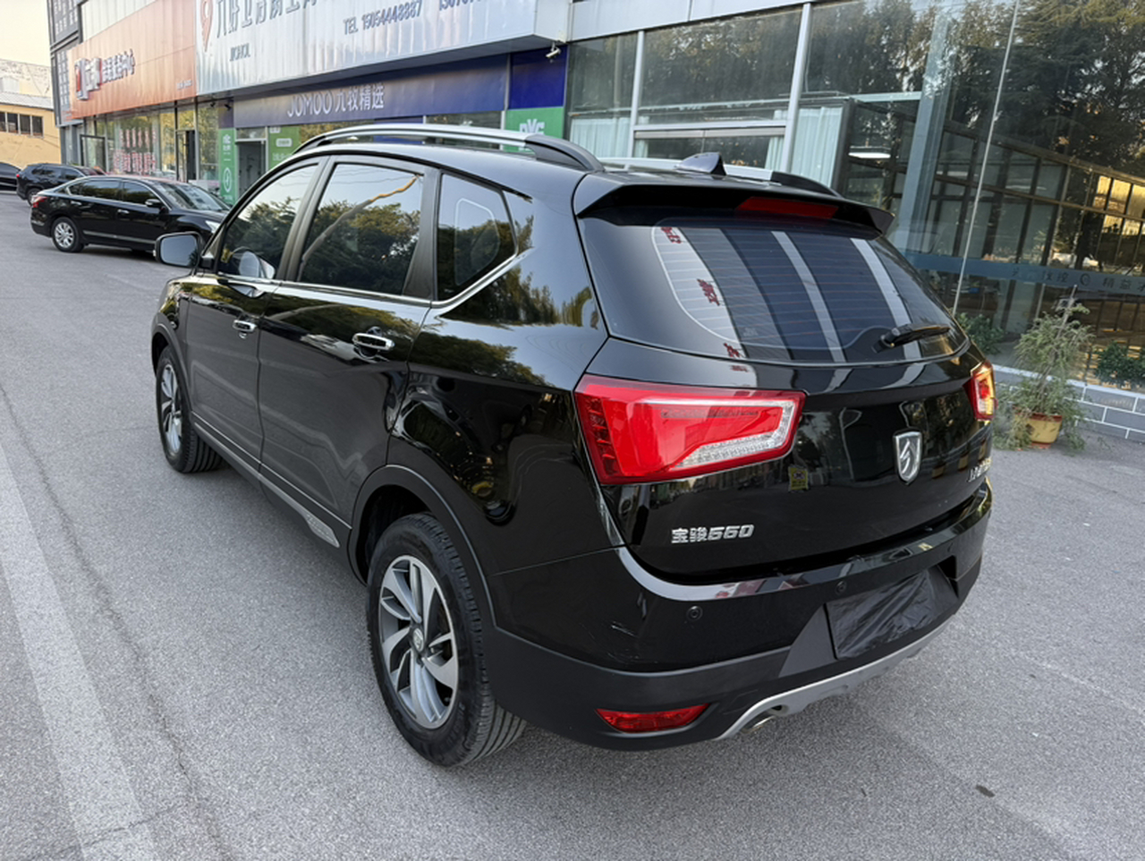 560 2015 1.8L MT Luxury photo 4