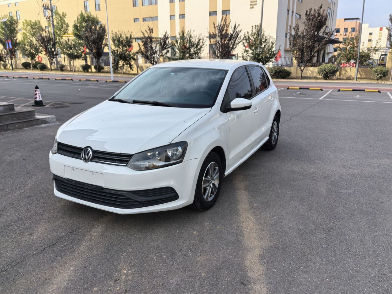 Polo 2016 1.4L MT