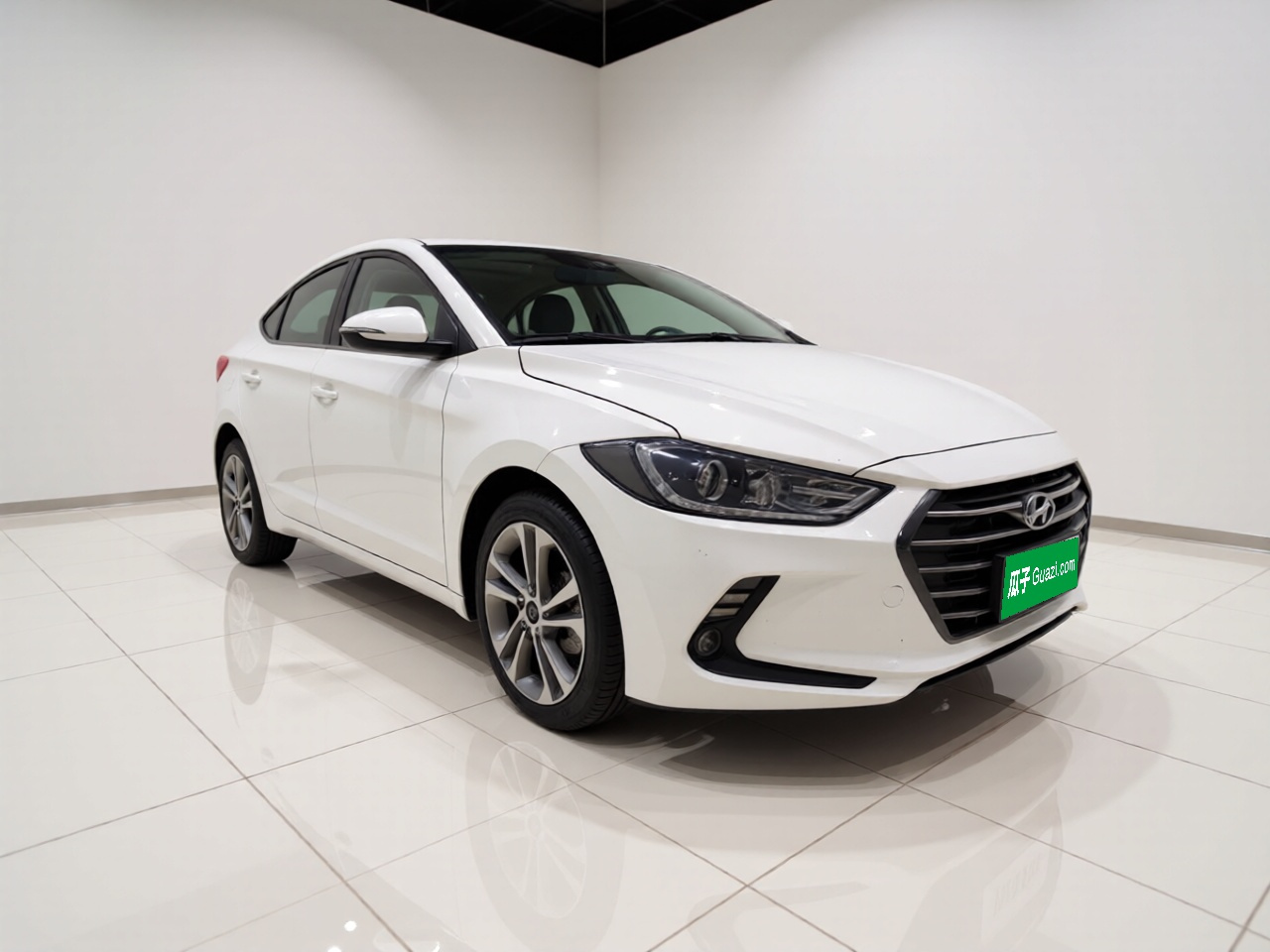 Elantra 2016 1.6L AT Smart Elite photo 3