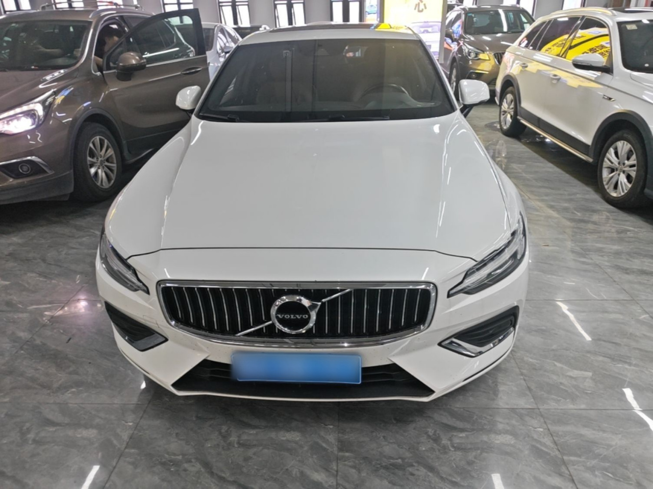 S60 2021 T4 Luxury photo 2