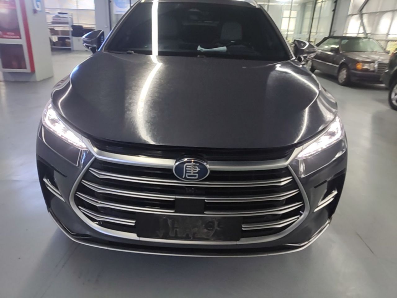 Tang EV 2022 DM-i 252KM Exclusive photo 2