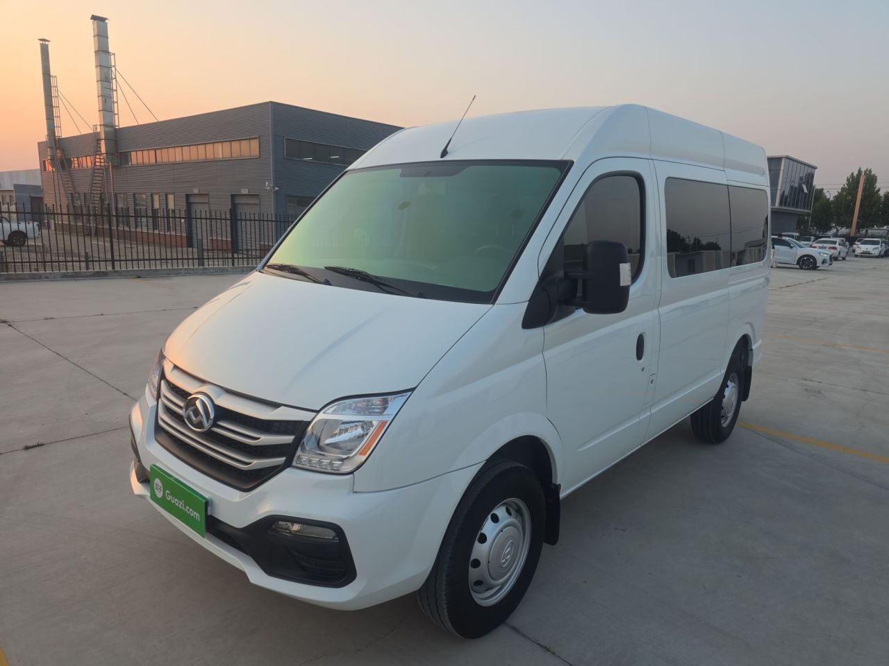 MAXUS V80 2024 Value 6AMT Short Wheelbase 127Ps 5/6-Seater