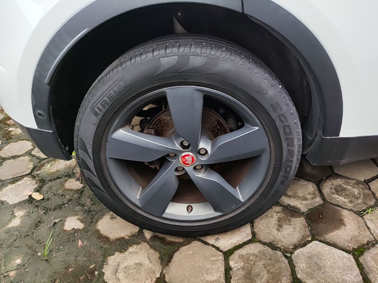 E-PACE 2018 P200 S China V photo 4