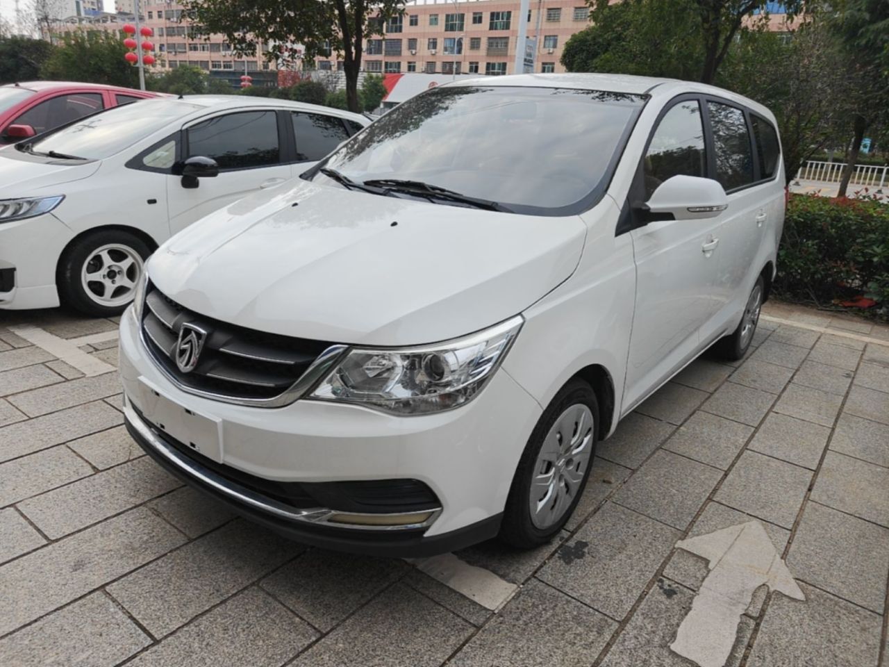 730 2019 1.5L MT Value 7-Seater China VI