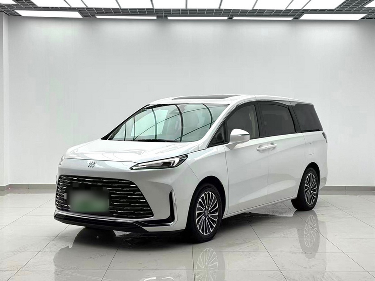 GL8 EV 2025 Exclusive