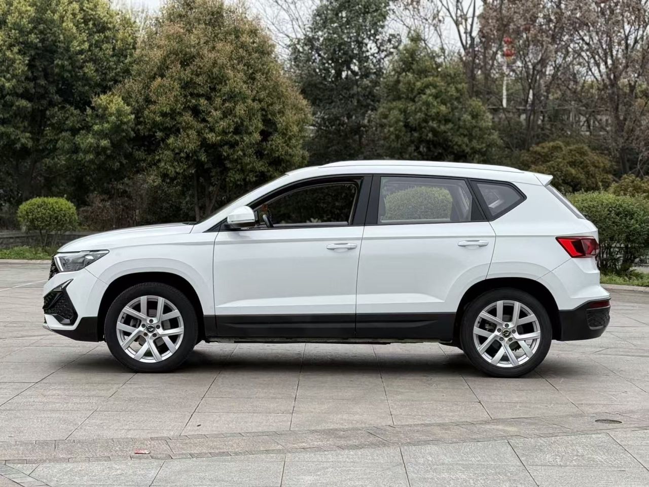 VS5 2022 280TSI AT Progressive photo 4