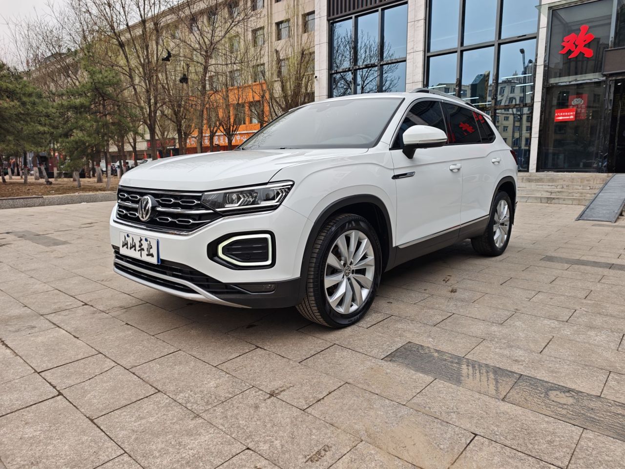 Tayron 2020 330TSI RWD Luxury Connected Pro