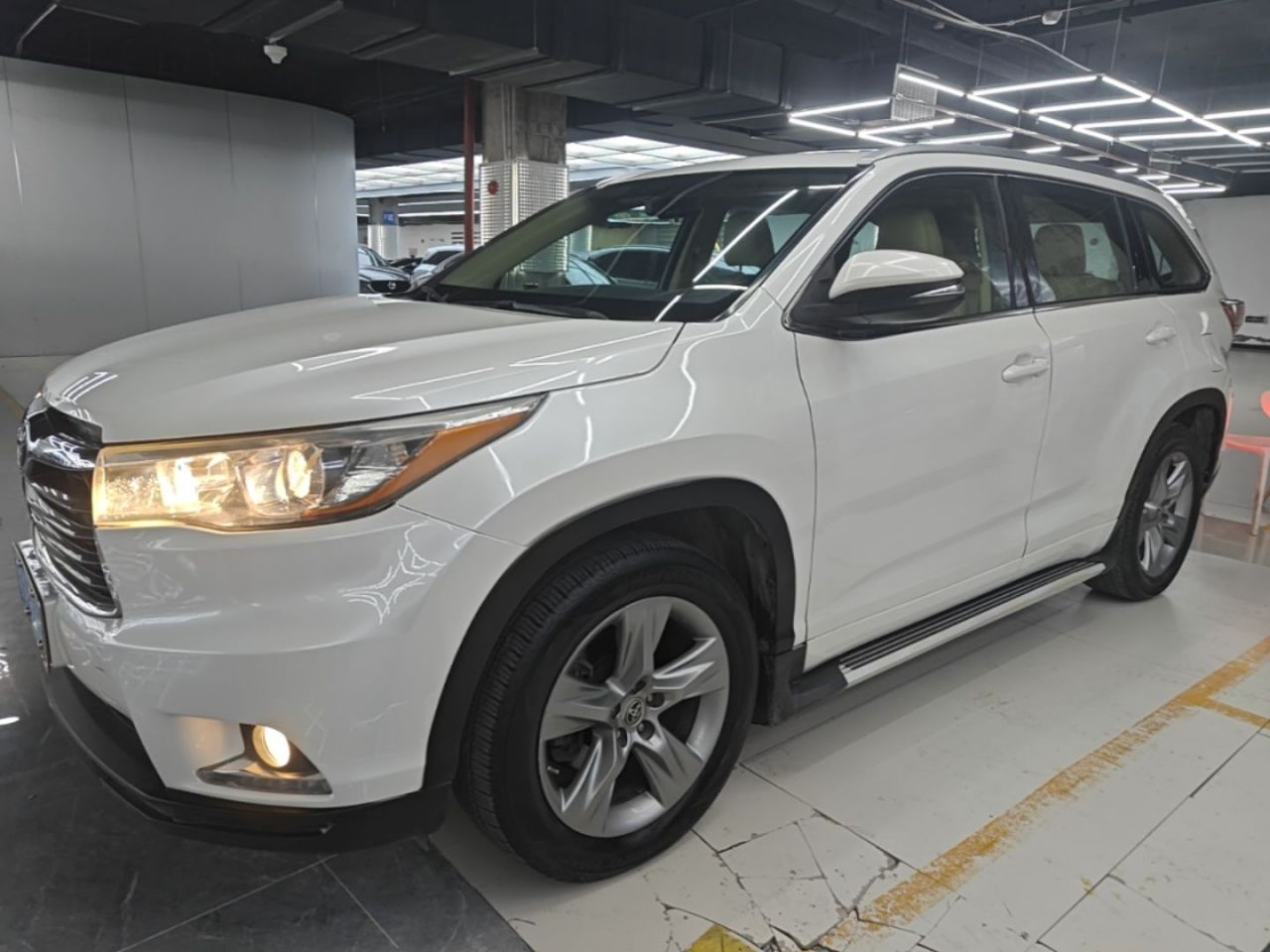Highlander 2015 2.0T AWD Luxury 7-Seater