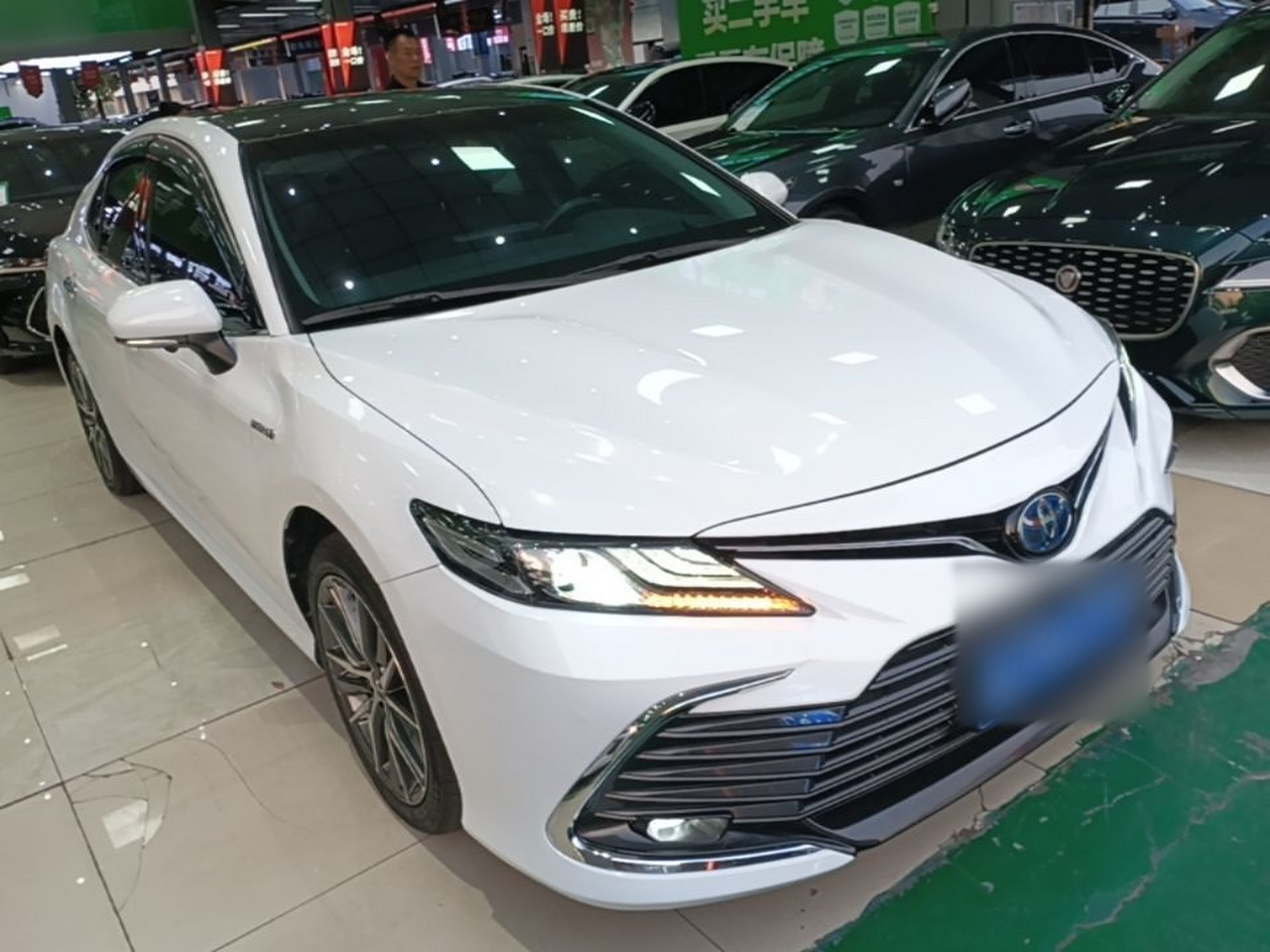 Camry 2021 Hybrid 2.5HG Luxury photo 3