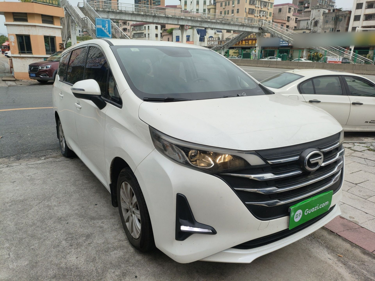 GAC Trumpchi M6 2019 270T AT Luxury 6-Seater China V photo 4