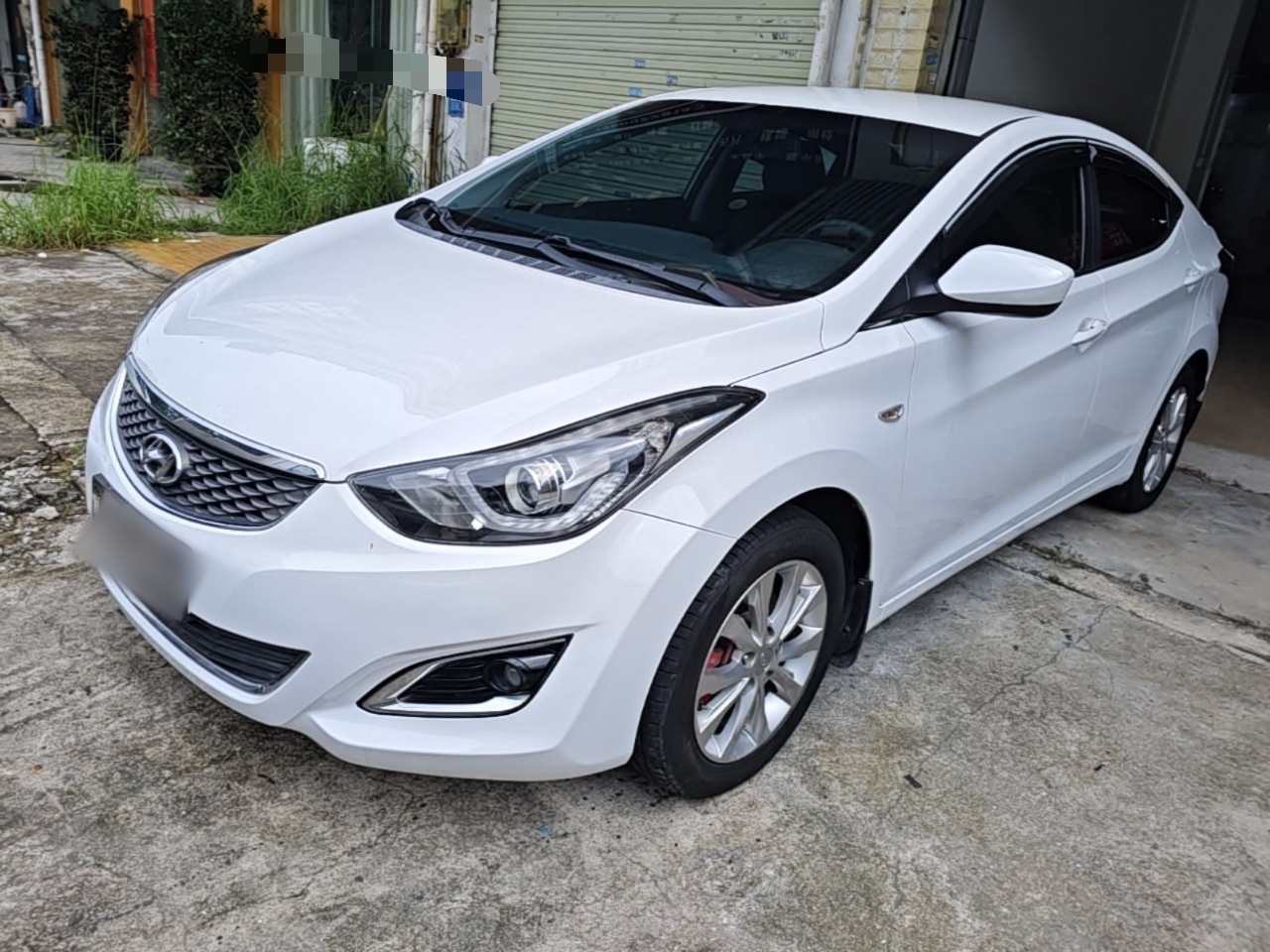Elantra 2016 1.6L AT Smart