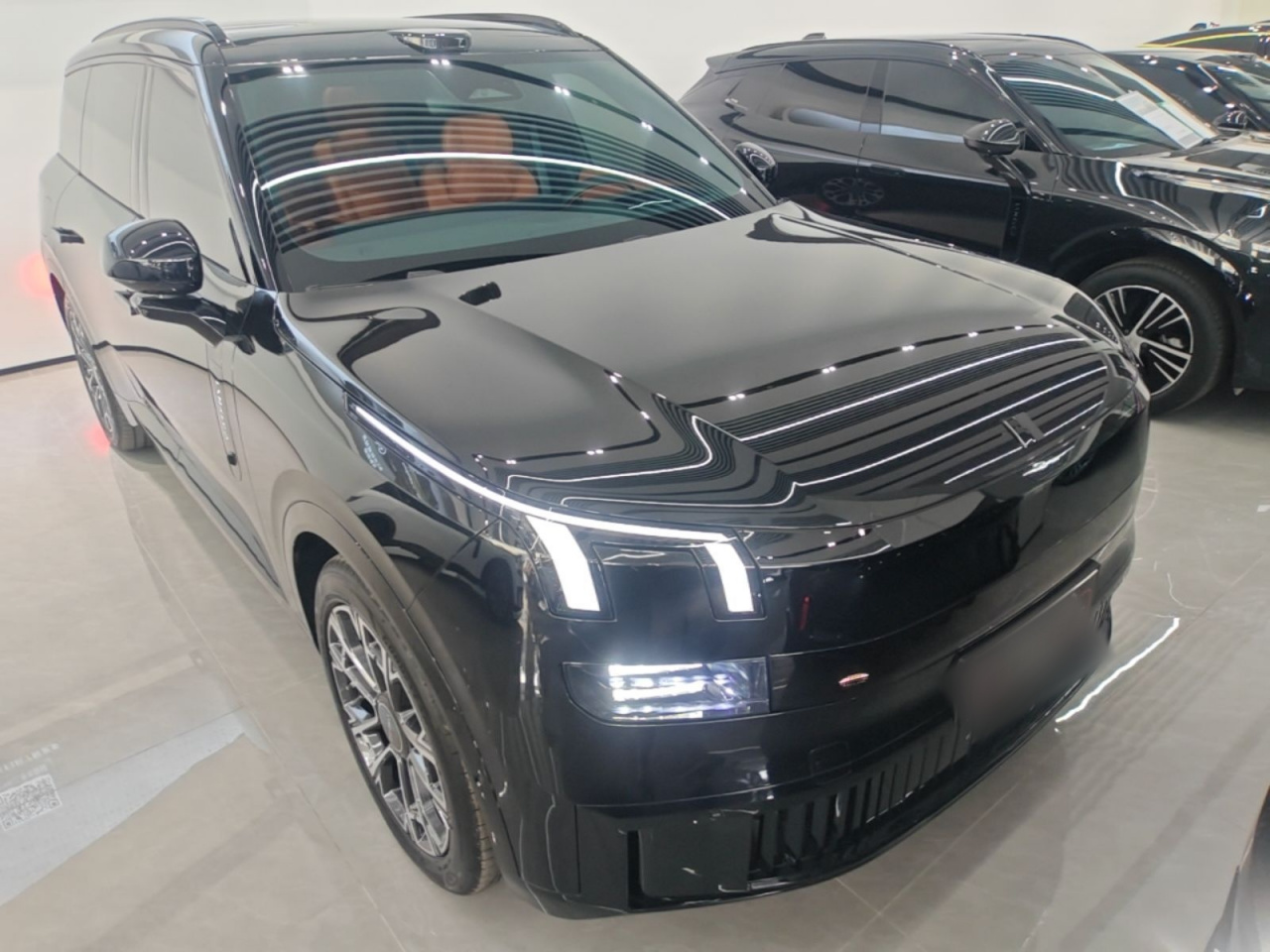 900 2025 1.5T Ultra 6-Seater photo 3