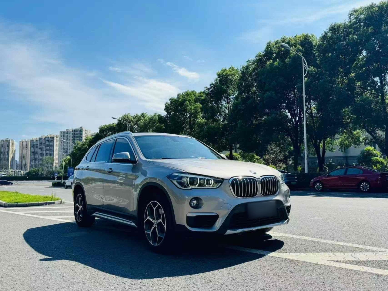 X1 2019 sDrive18Li Exclusive photo 2