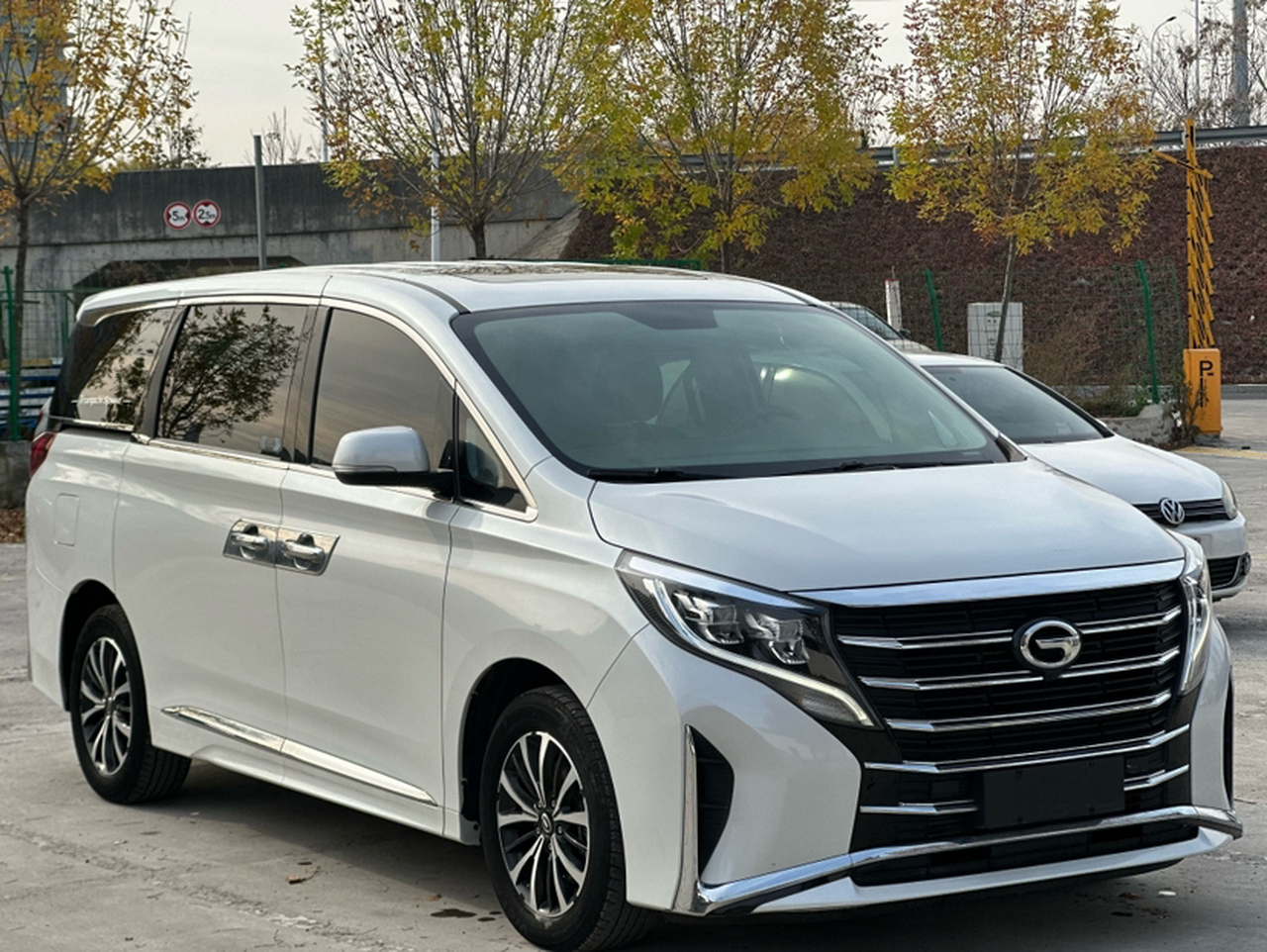 GAC Trumpchi M8 2023 Leading Series 390T Exclusive photo 3