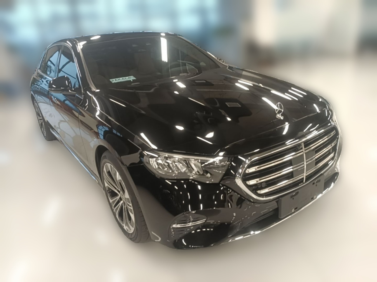 E-Class 2026 E 300 L Luxury photo 3