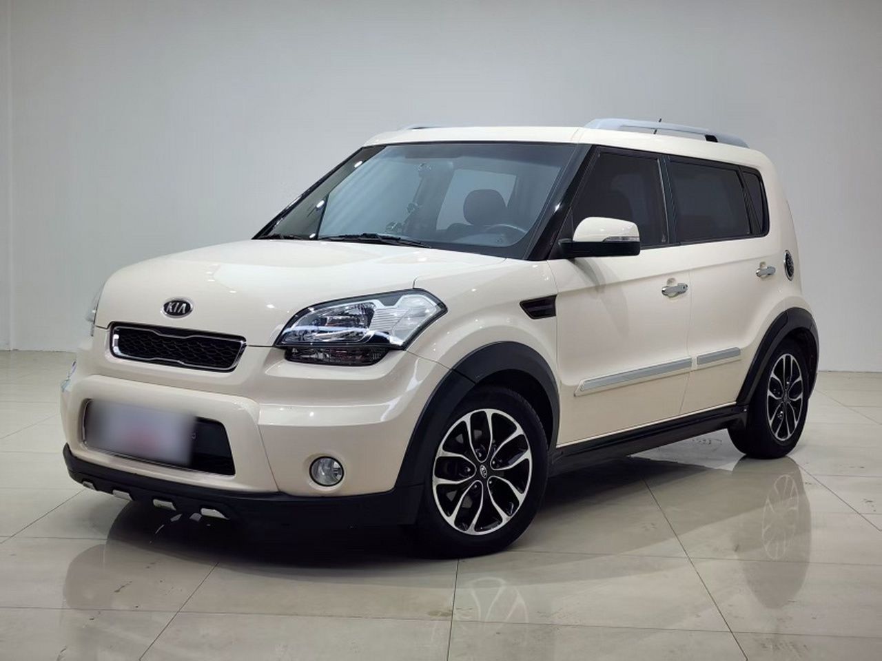 2013 1.6L AT Premium