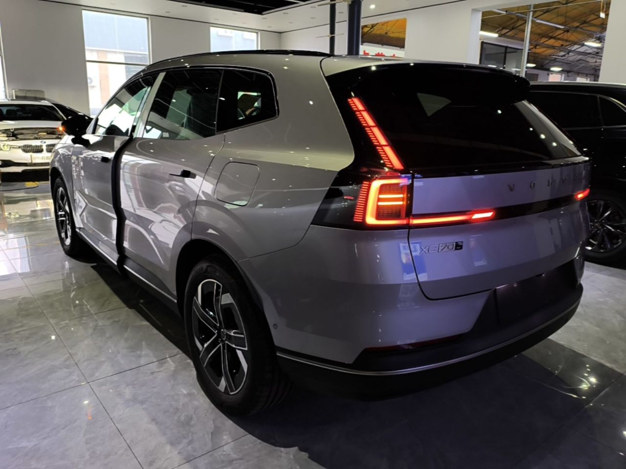 XC70 Hybrid 2026 AWD Extended Range Core photo 4