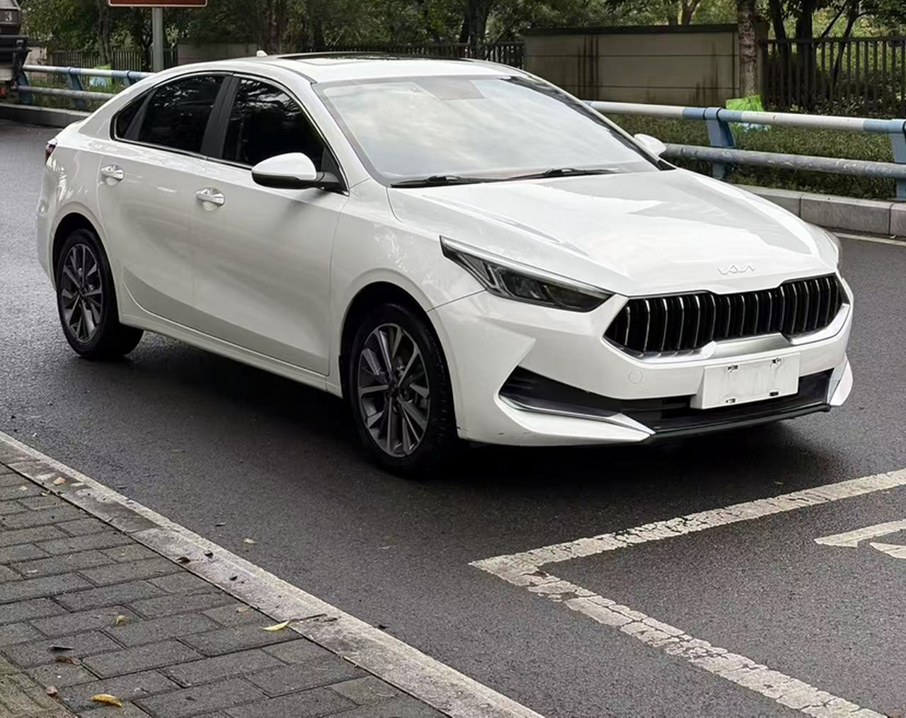 K3 2021 Facelift 1.5L CVT Fashion photo 4