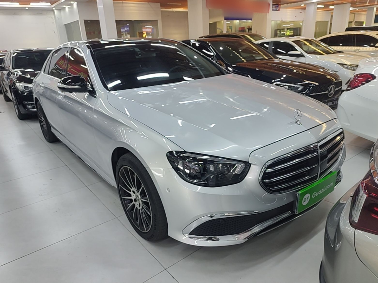 E-Class 2017 E 300 L Sport Luxury photo 3