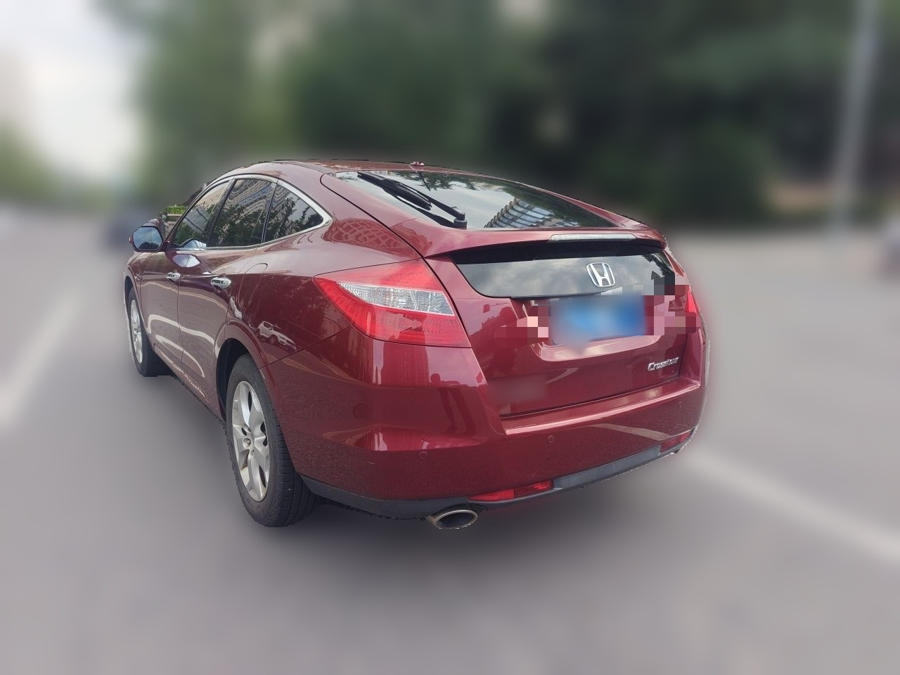 2012 2.4L Luxury photo 4