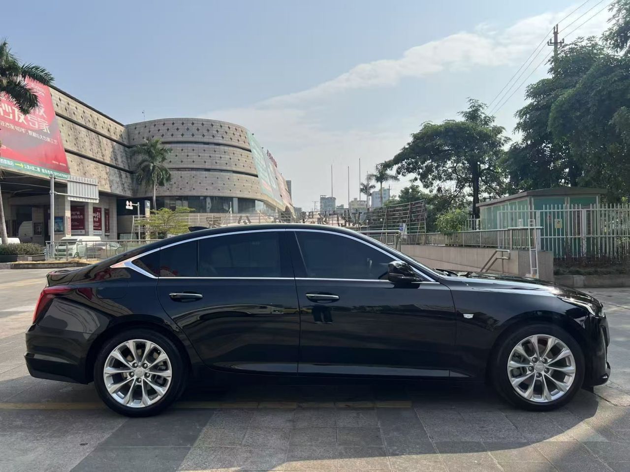 CT5 2021 28T Luxury photo 4