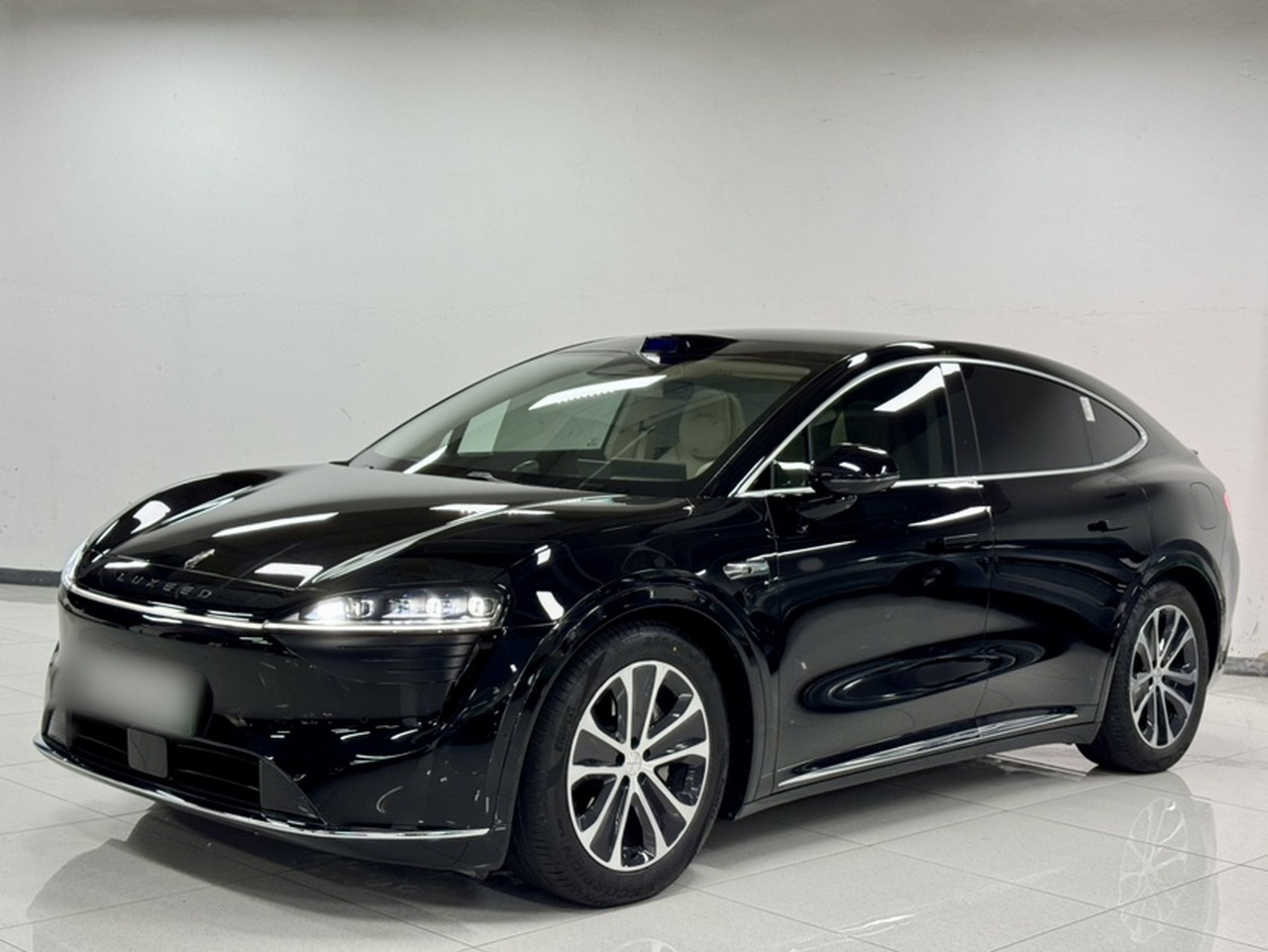 HIMA Luxeed R7 2024 EV 802km Max