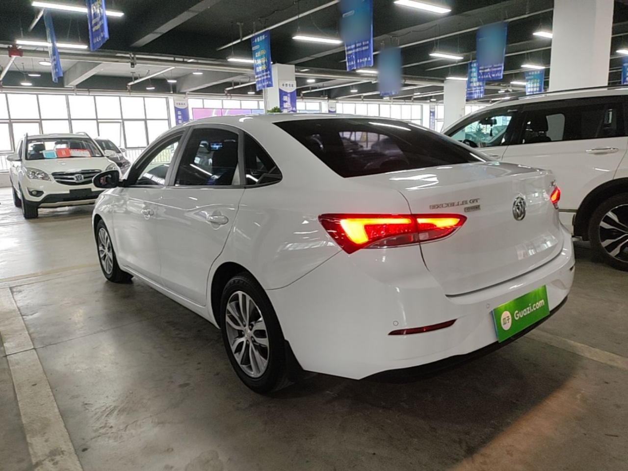 Excelle 2021 1.3T AT Mild Hybrid Elite photo 4