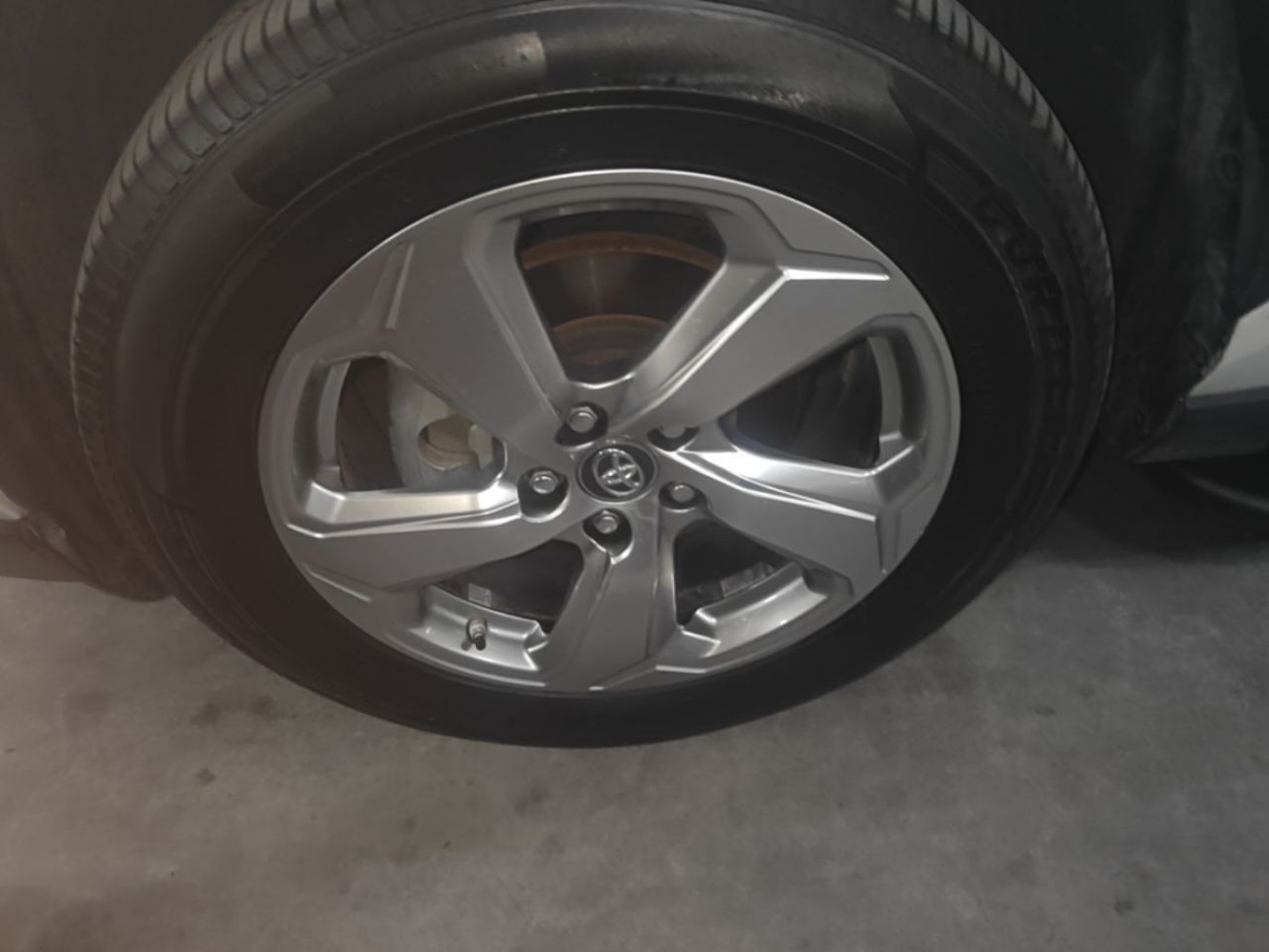 RAV4 2022 2.0L CVT RWD photo 2