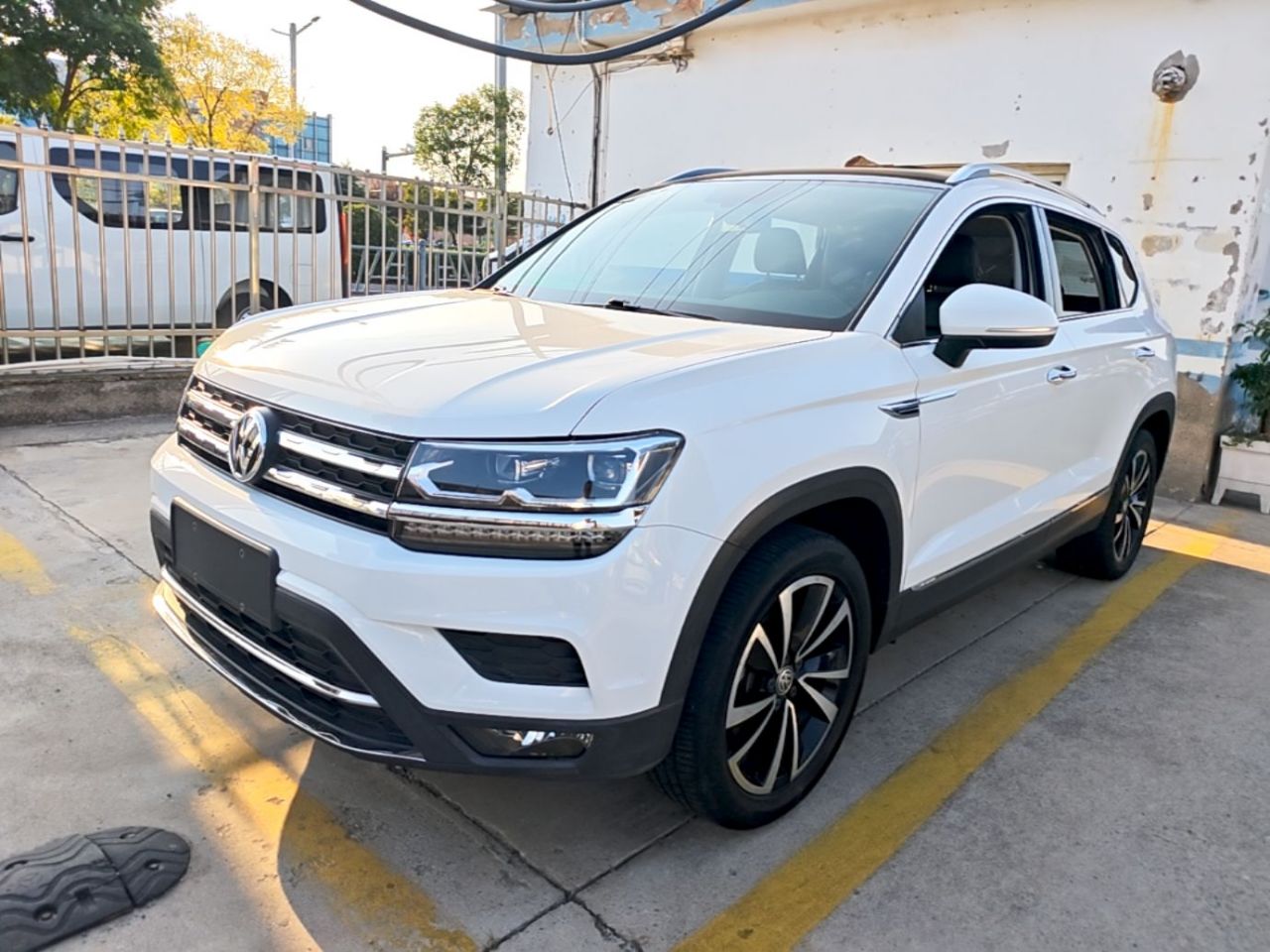 Tharu 2020 280TSI RWD Luxury PLUS China VI