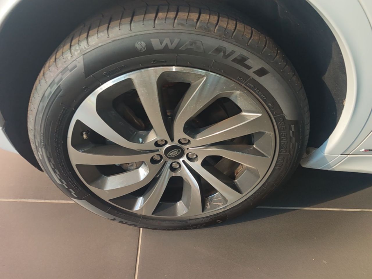 Discovery Sport 2020 249PS R-Dynamic Performance Tech 5-Seater photo 2