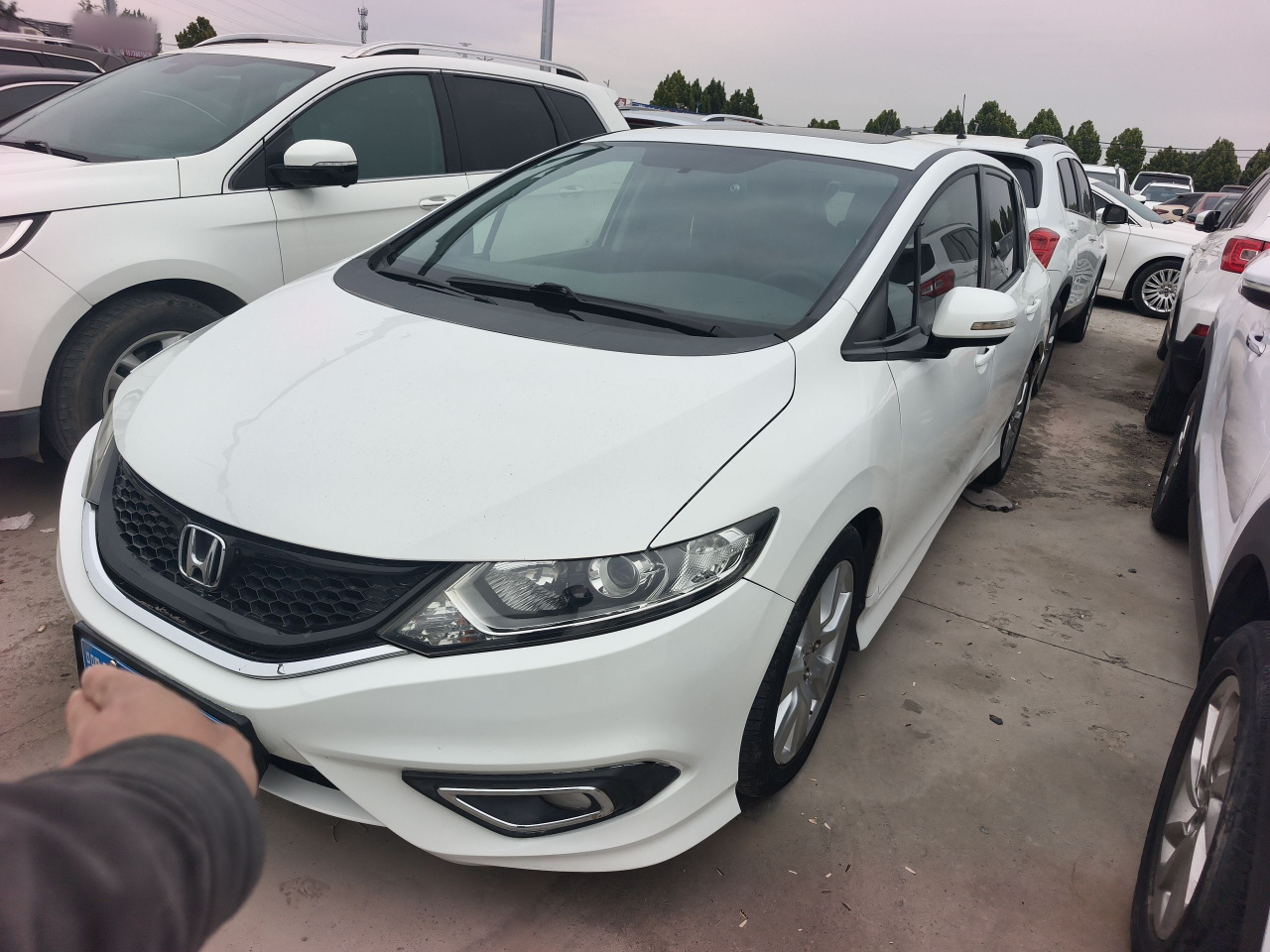 Jade 2014 1.8L AT Comfort Elite 5-Seater photo 3