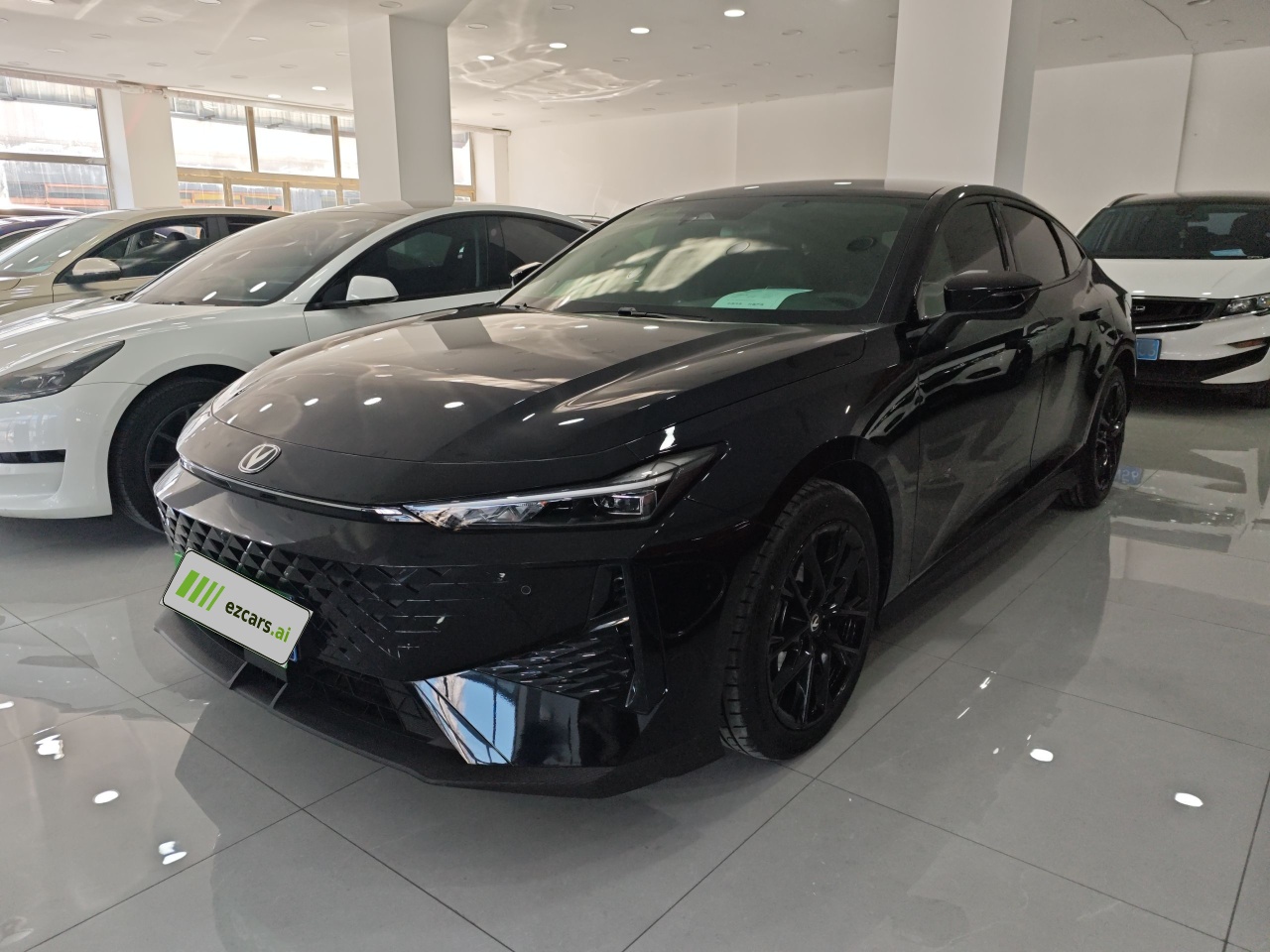 UNI-V 2024 1.5T Premium