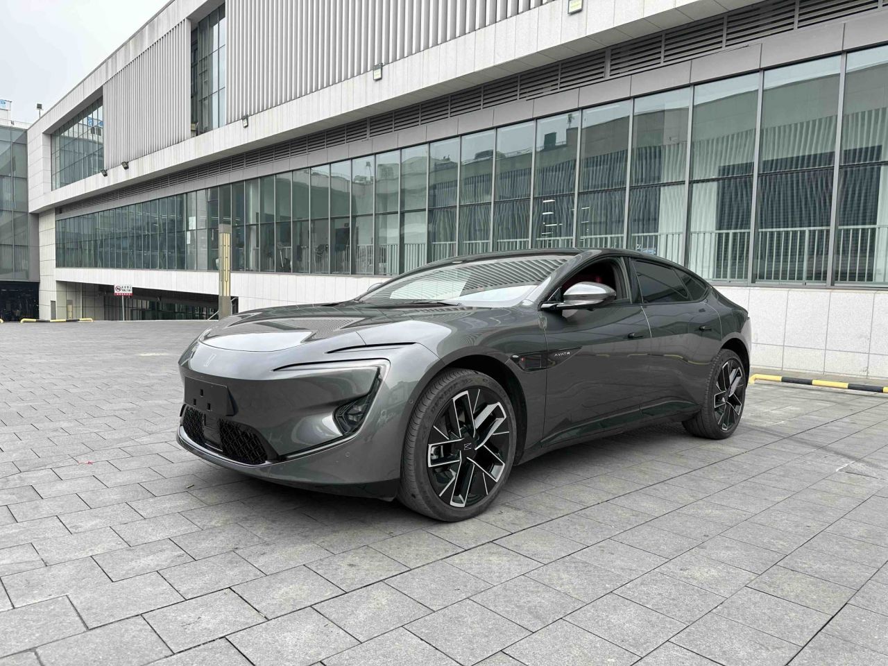 12 2025 Facelift Ultra EREV