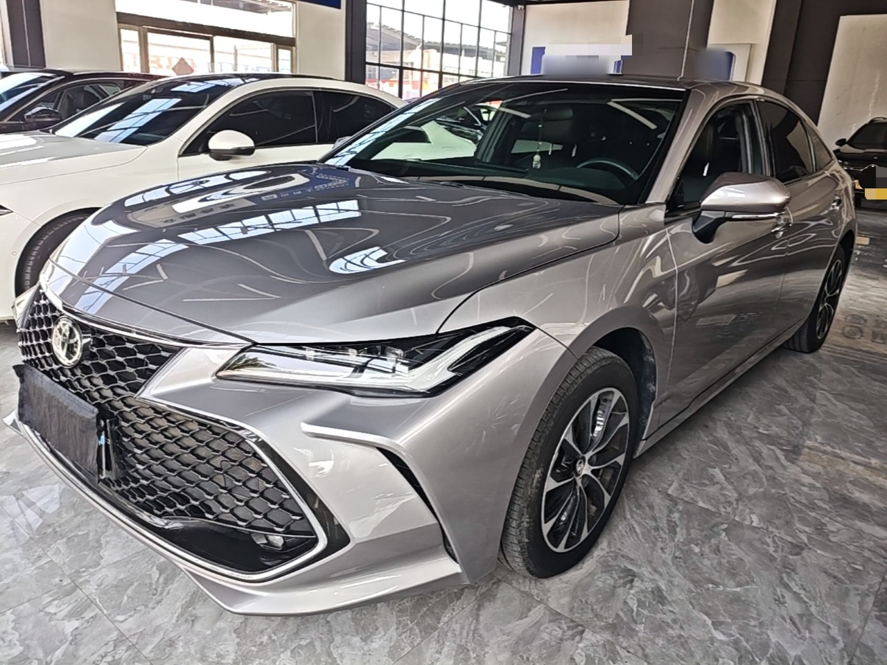 Avalon 2023 2.5L Luxury