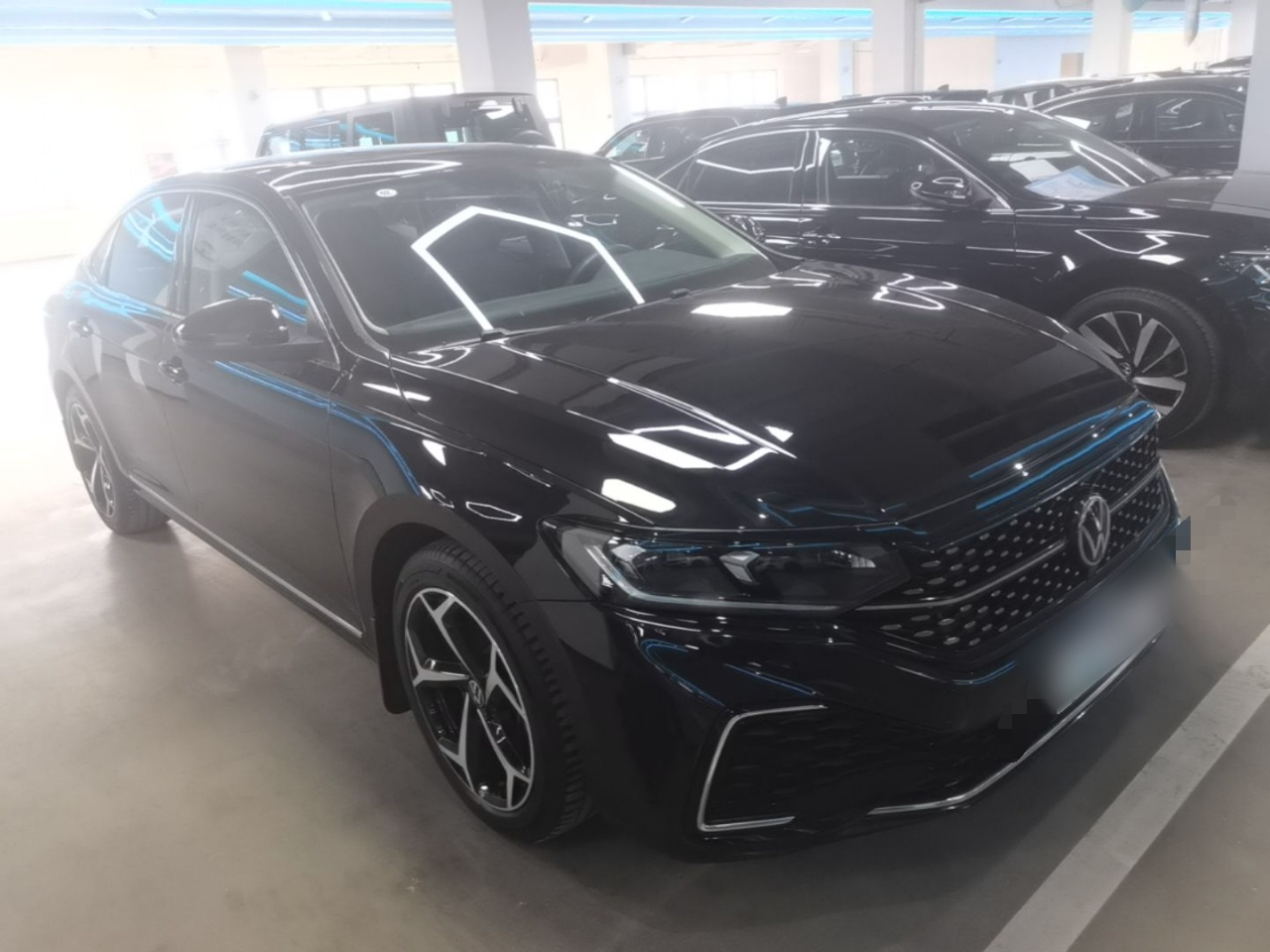 Passat 2025 380TSI photo 3