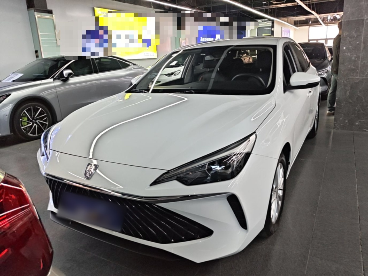 i5 2023 1.5L CVT Luxury photo 2