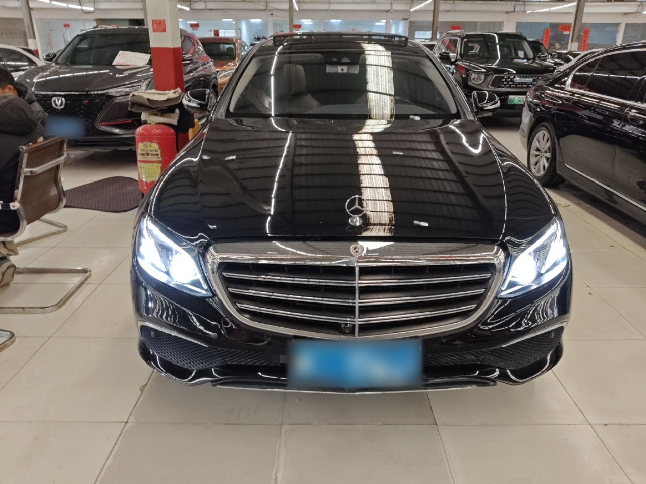 E-Class 2019 E 300 L Sport Luxury photo 2